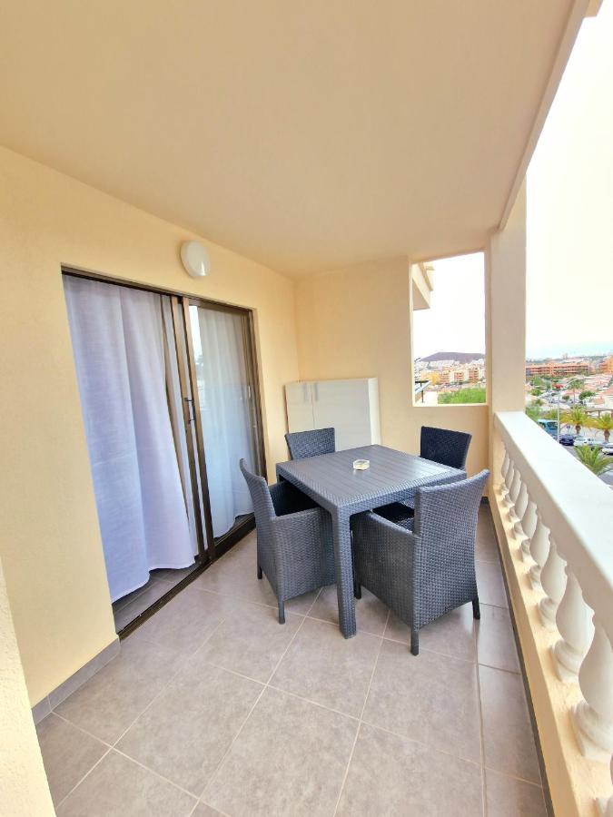 Rhea Calista Apartament Лос Кристианос Экстерьер фото